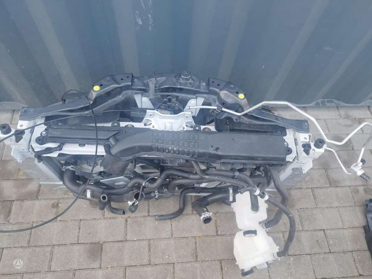 Toyota C-HR Be defektų