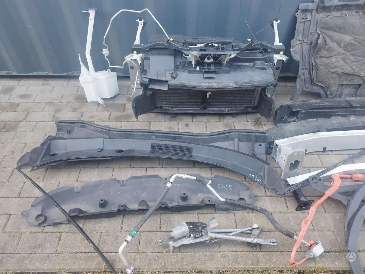 Toyota C-HR Be defektų