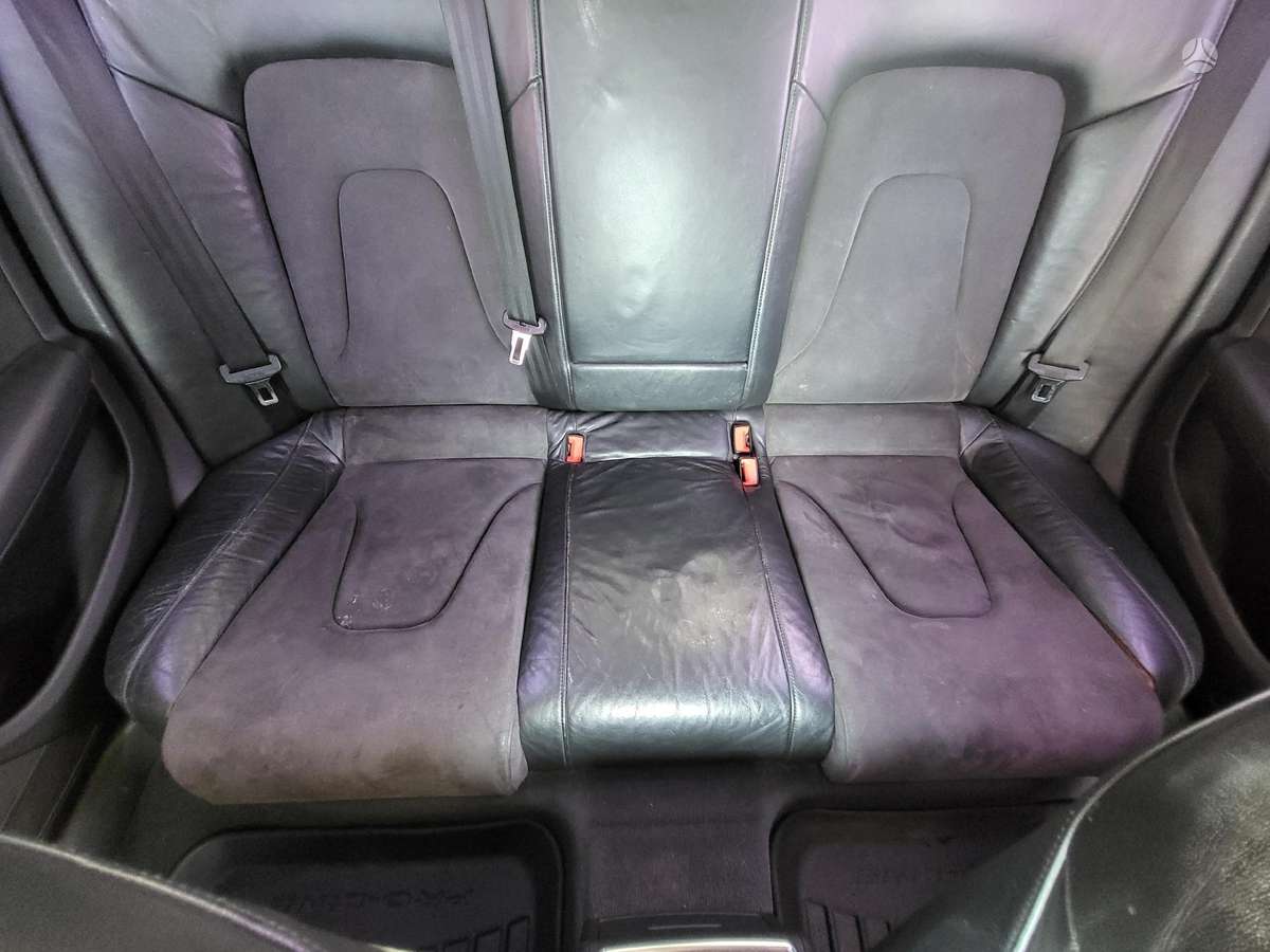 Audi A4, 2.0 l., Седан