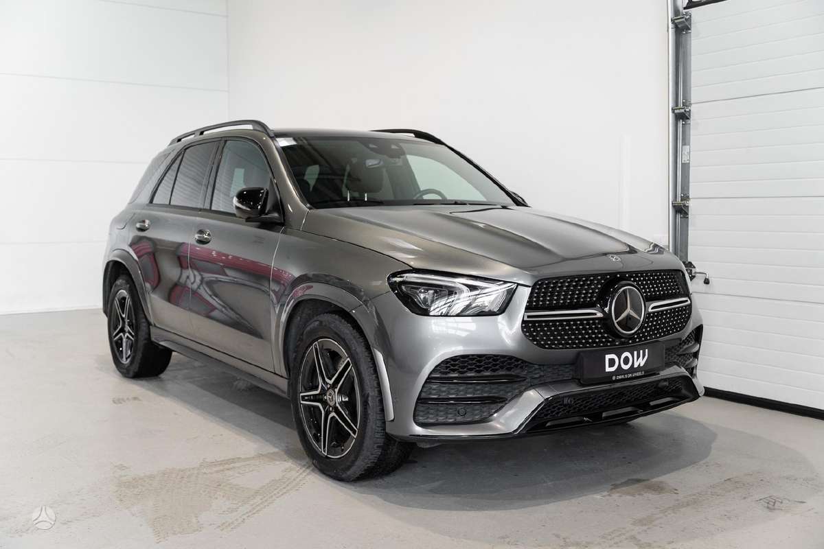 Mercedes-Benz GLE350 - 1
