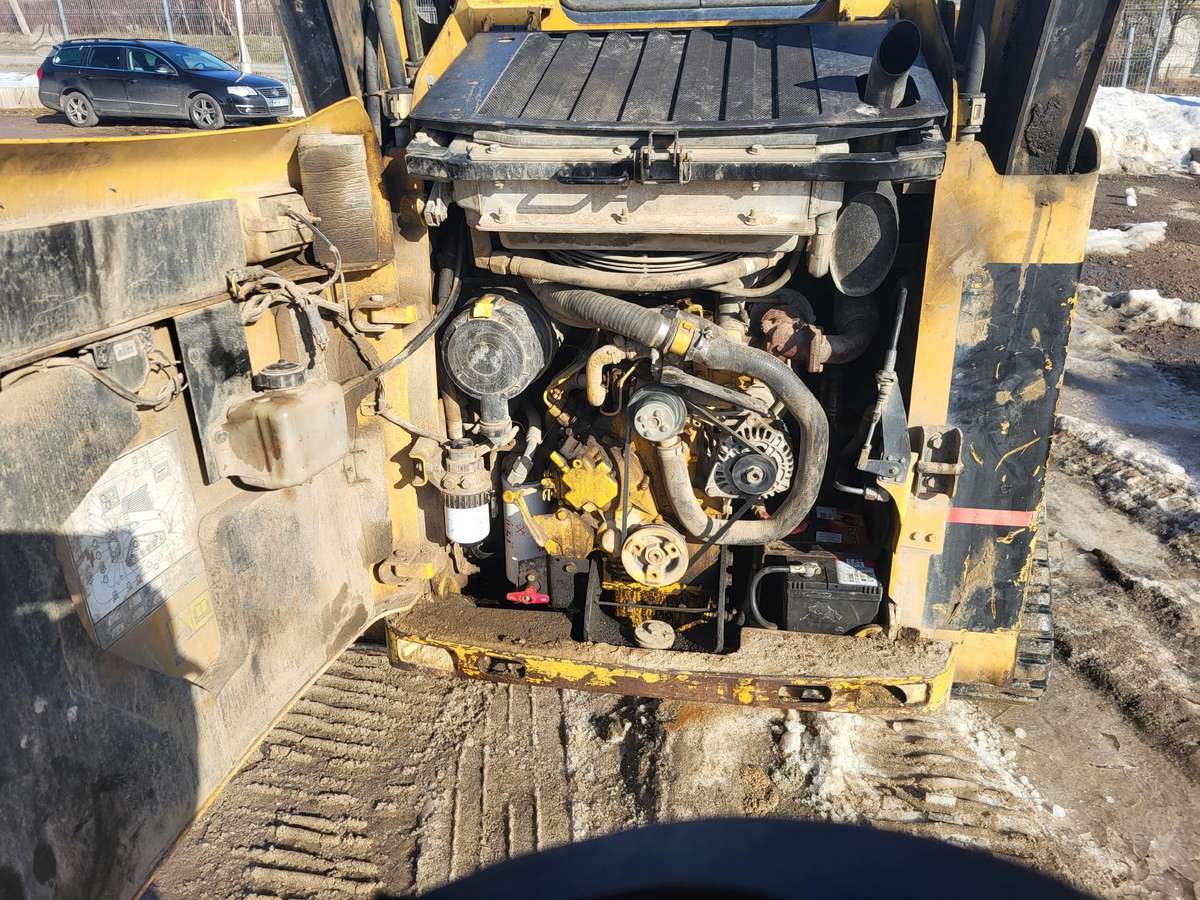 Caterpillar 257B, mini loaders
