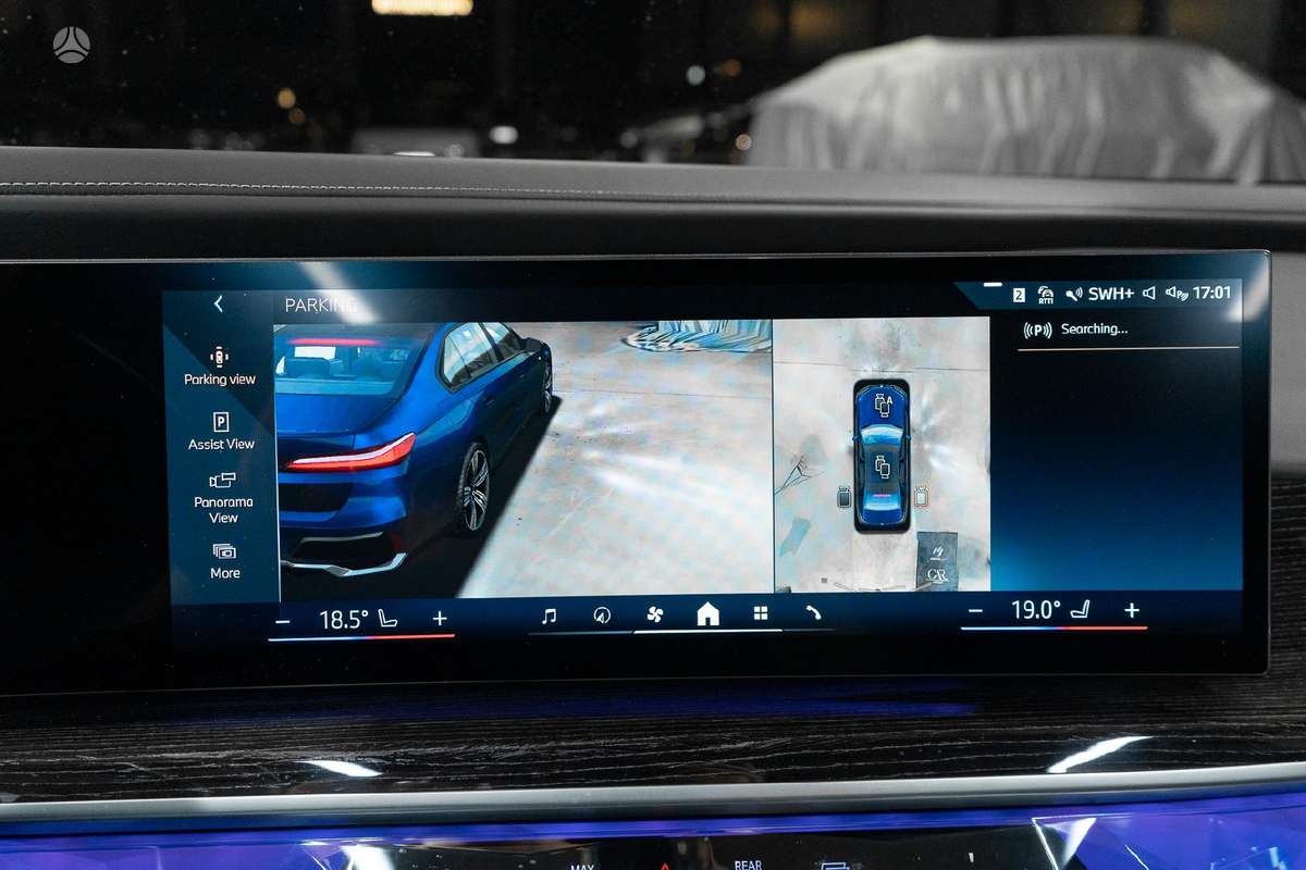BMW i7, saloon / sedan