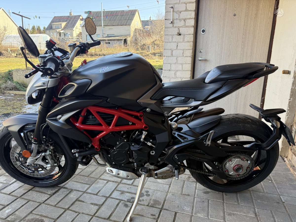 MV Agusta Brutale 800cc, street / classic