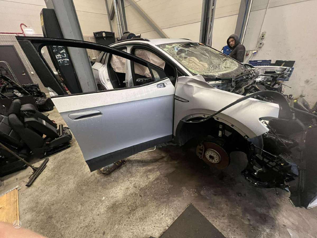 Volkswagen ID.4 Ardyti keli vnt id4