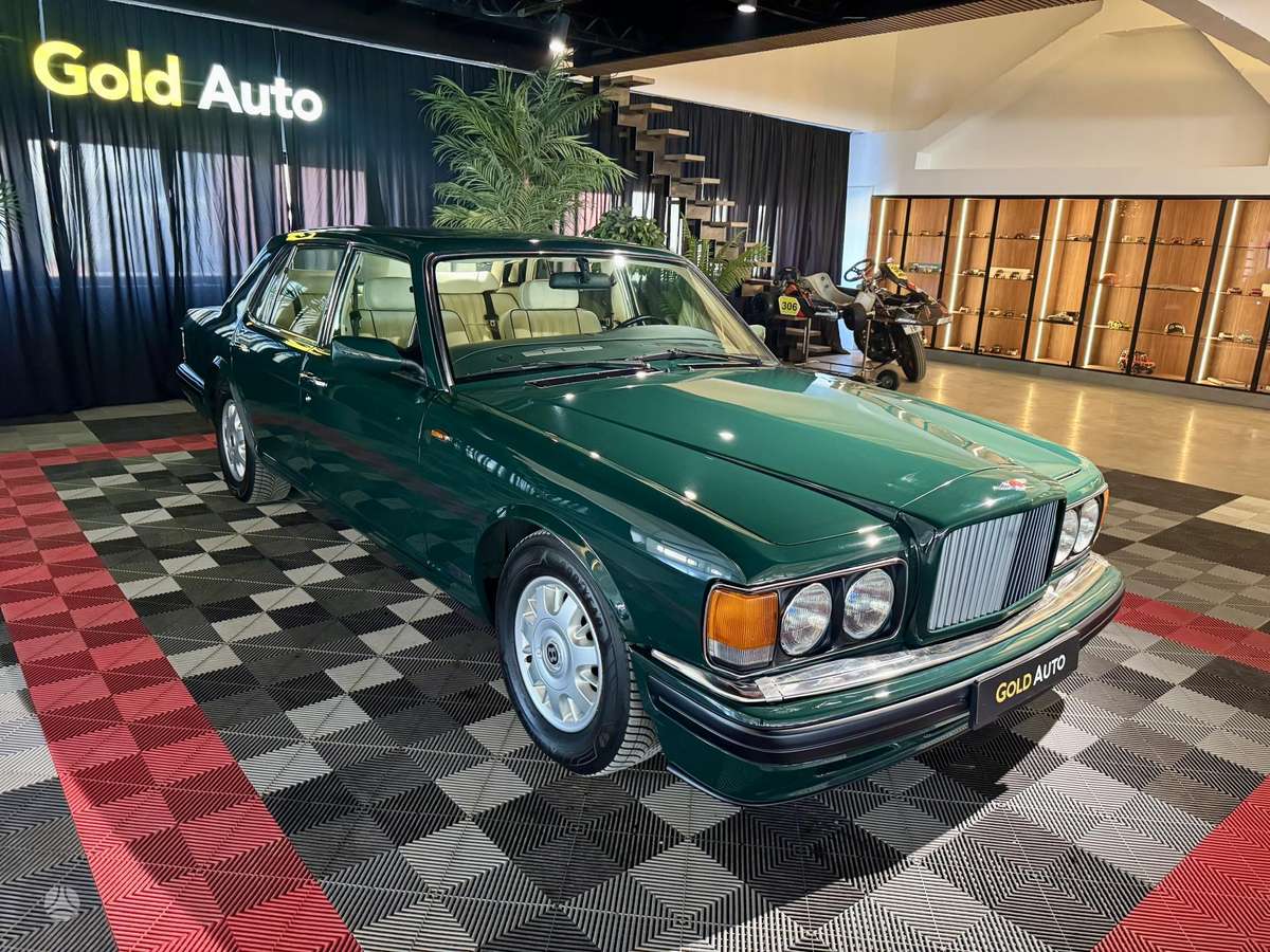 Bentley Brooklands, 6.8 l., Седан