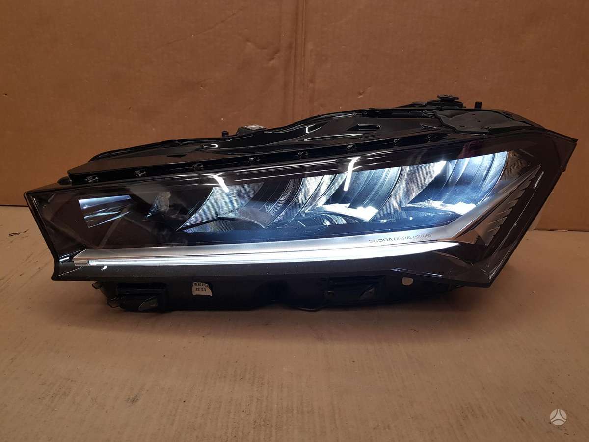Skoda Superb, 3P1, bumpers, lights