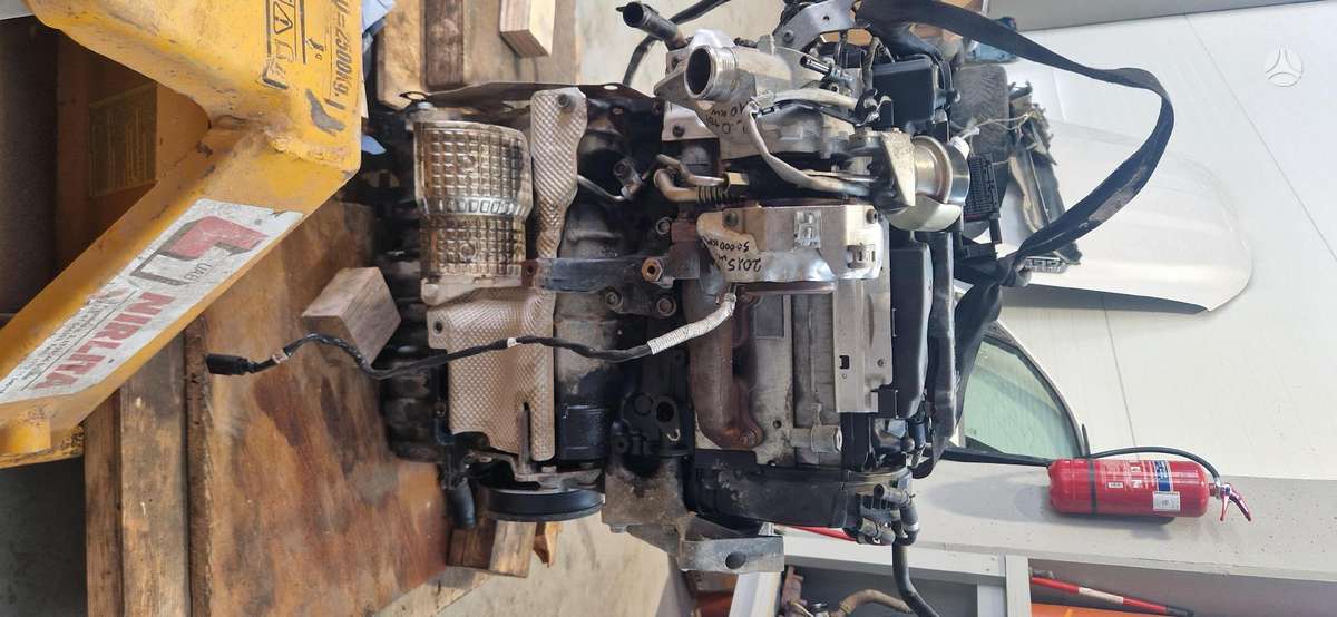 Skoda Superb engine parts