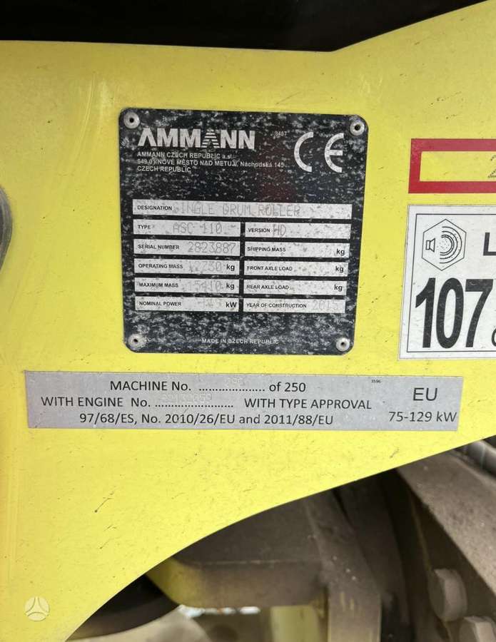 Ammann ASC110, vibrator / compactor