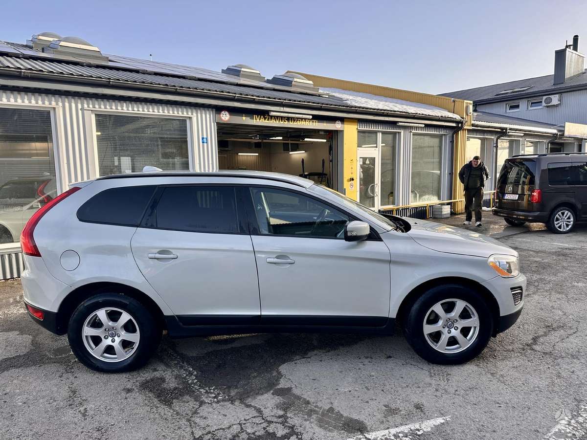 Volvo XC60 - 4