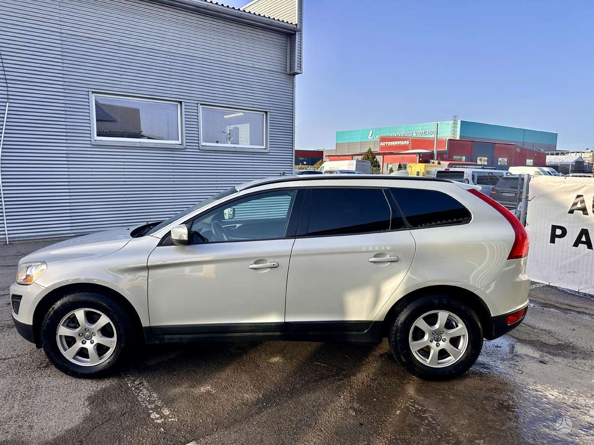 Volvo XC60 - 8