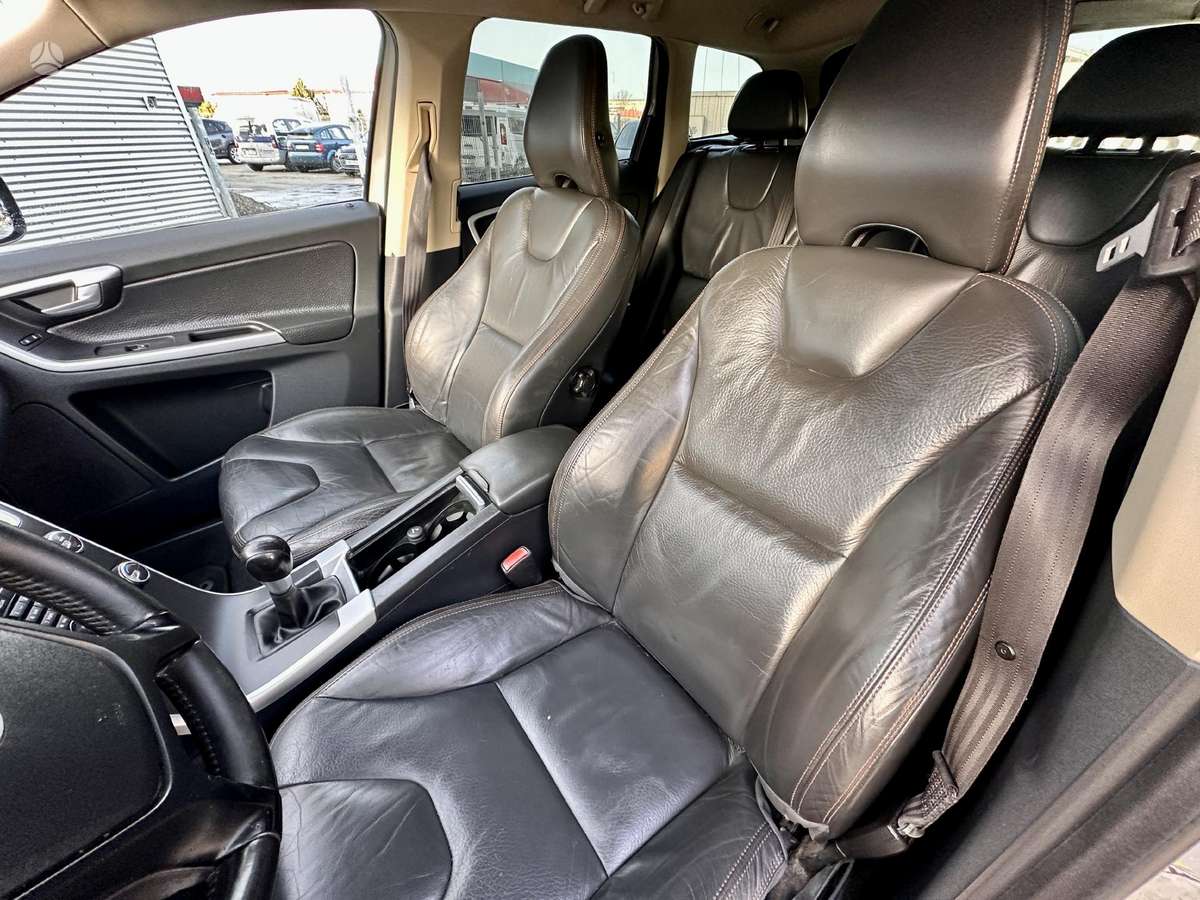 Volvo XC60 - 10