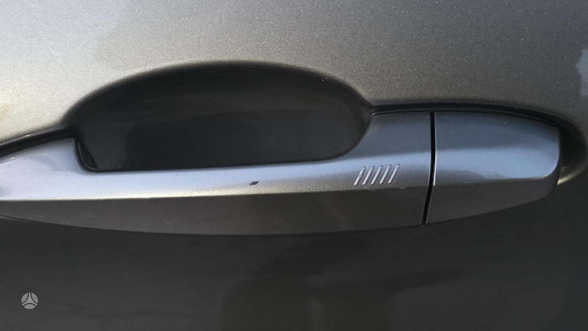 BMW 218 Active Tourer, 2.0 l., hatchback