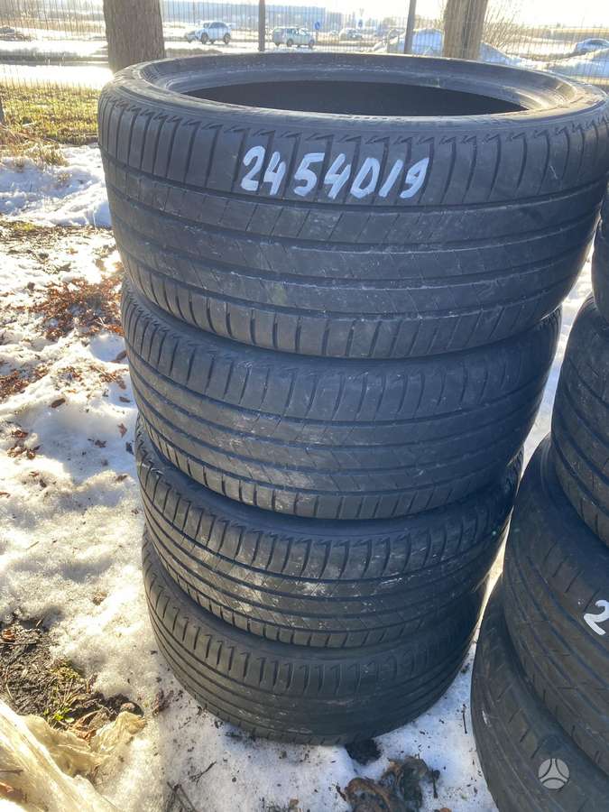 Bridgestone Turanza T005, summer 245/40 R19