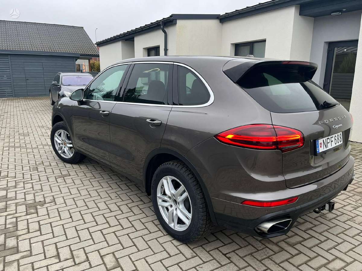 Porsche Cayenne - 3