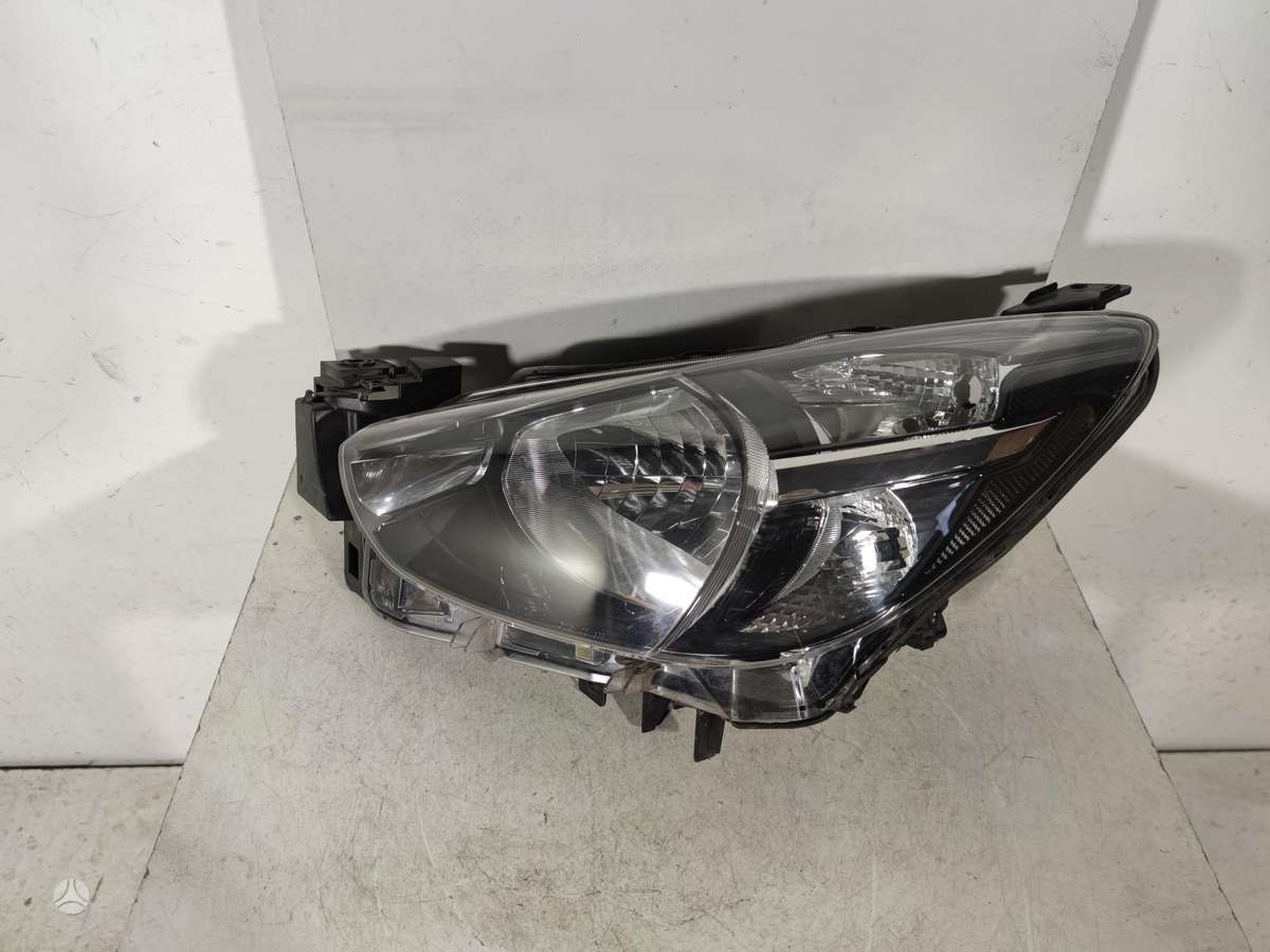 Mazda 2, DB5J51030 DB5J51040, lights