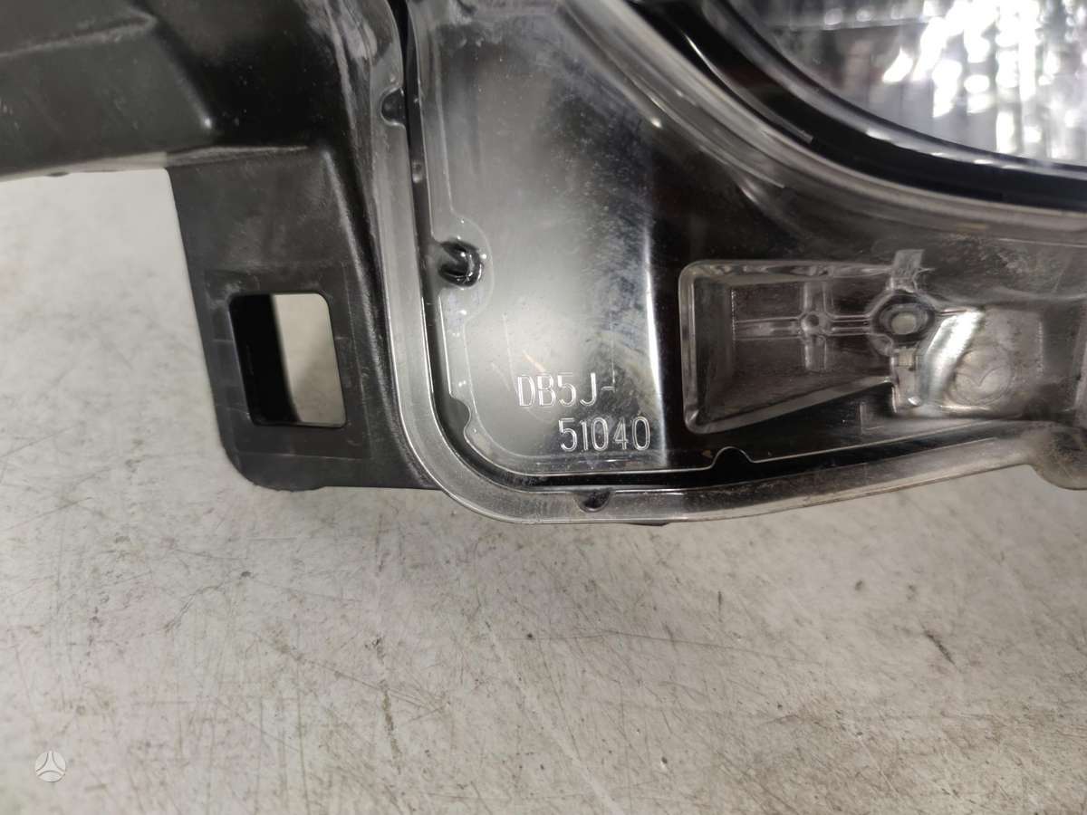 Mazda 2, DB5J51030 DB5J51040, lights