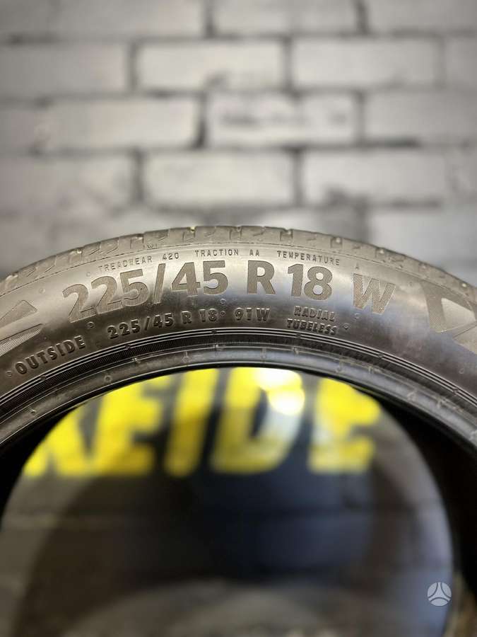 Continental EcoContact 6, летние 225/45 R18