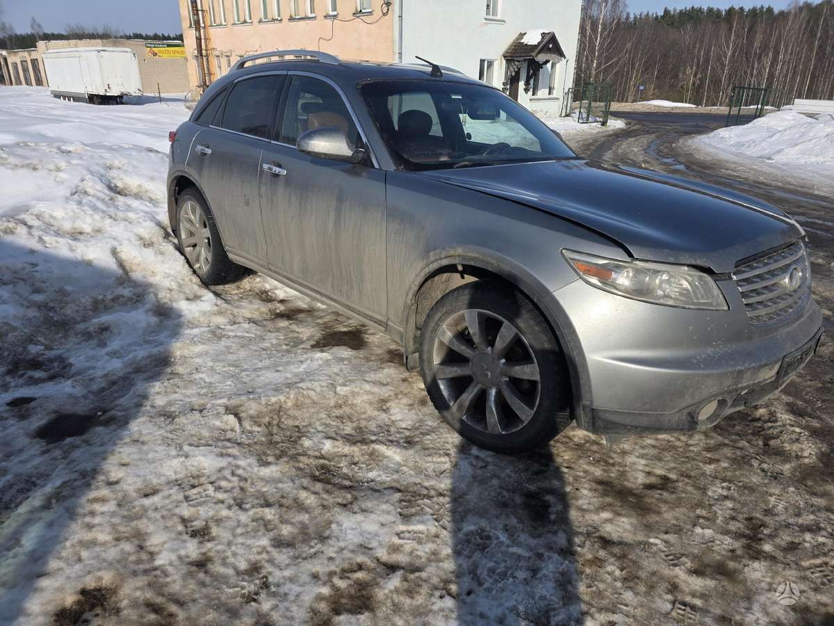 Infiniti FX35 Variklis dalimis