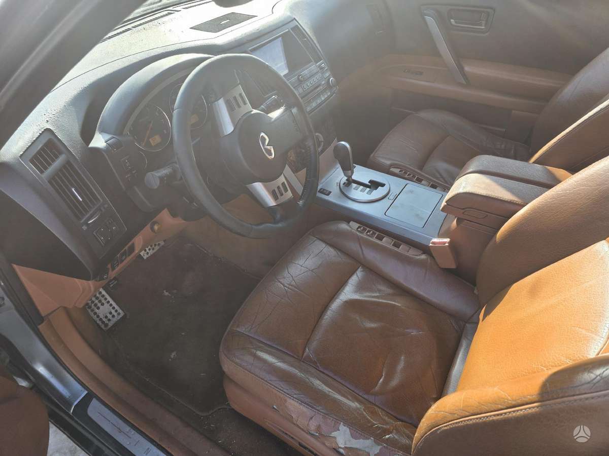 Infiniti FX35 Variklis dalimis