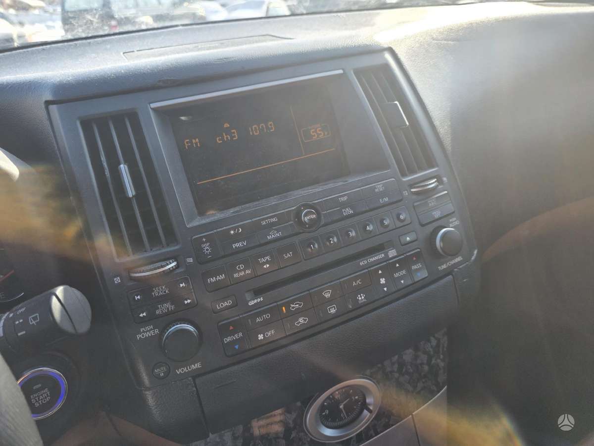 Infiniti FX35 Variklis dalimis