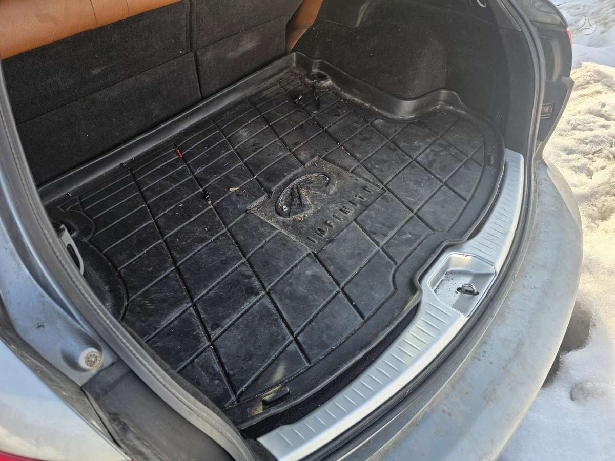 Infiniti FX35 Variklis dalimis