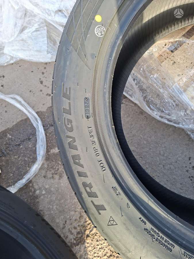 Triangle, summer 285/45 R19