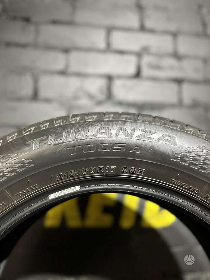 Bridgestone Turanza T005A, летние 215/60 R17