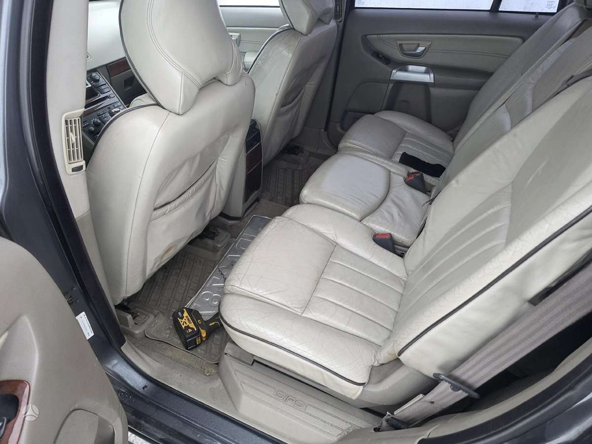 Volvo XC90 Ardyta ne viena