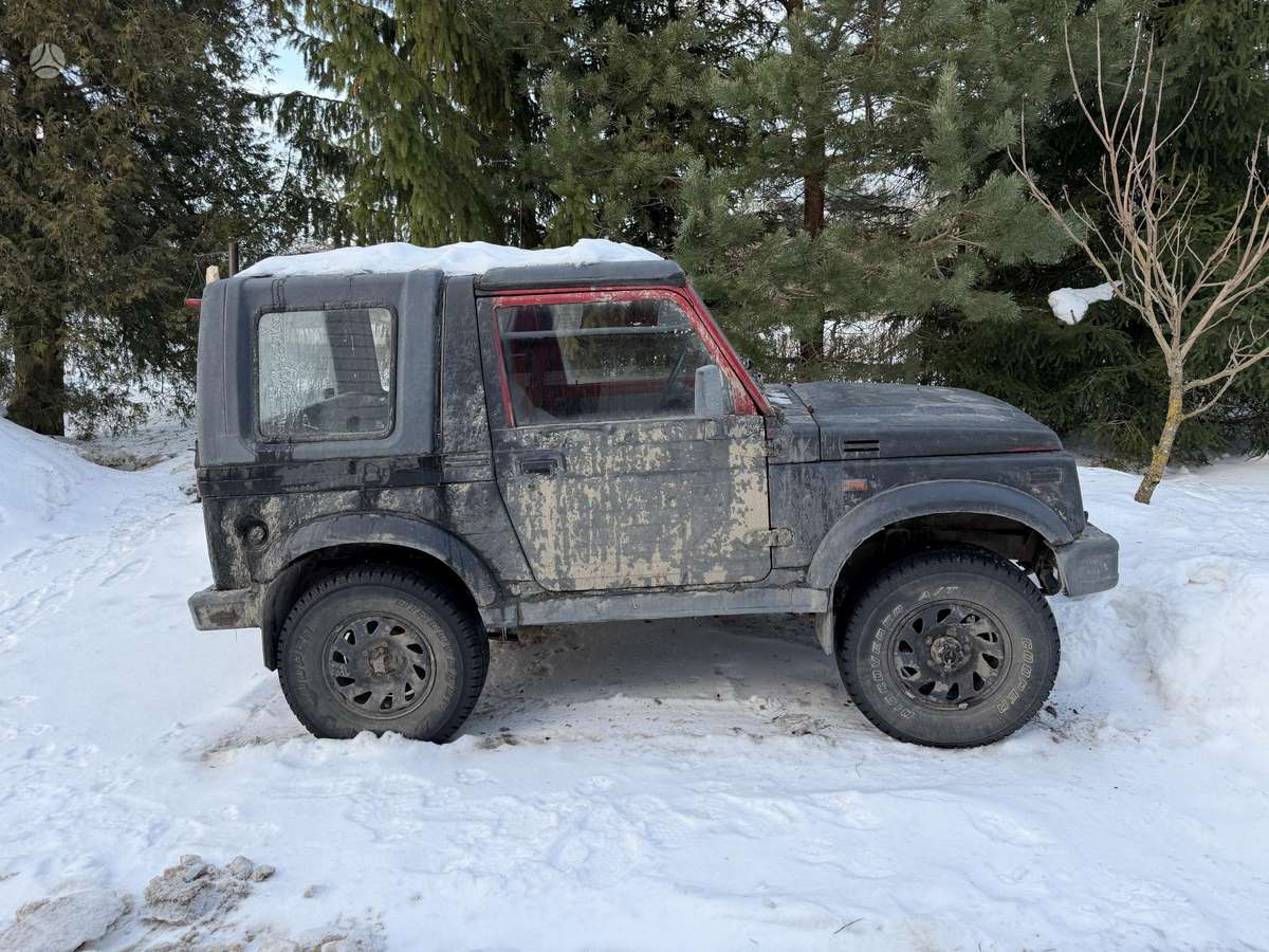 Suzuki Samurai - 5