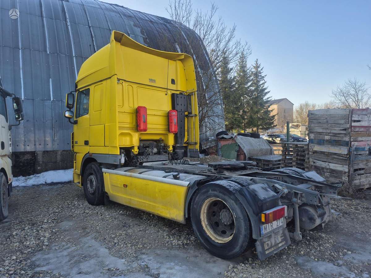 DAF 105 XF, vilkikai