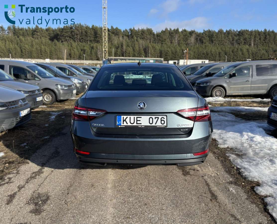 Skoda Superb, 2.0 l., Хэтчбек