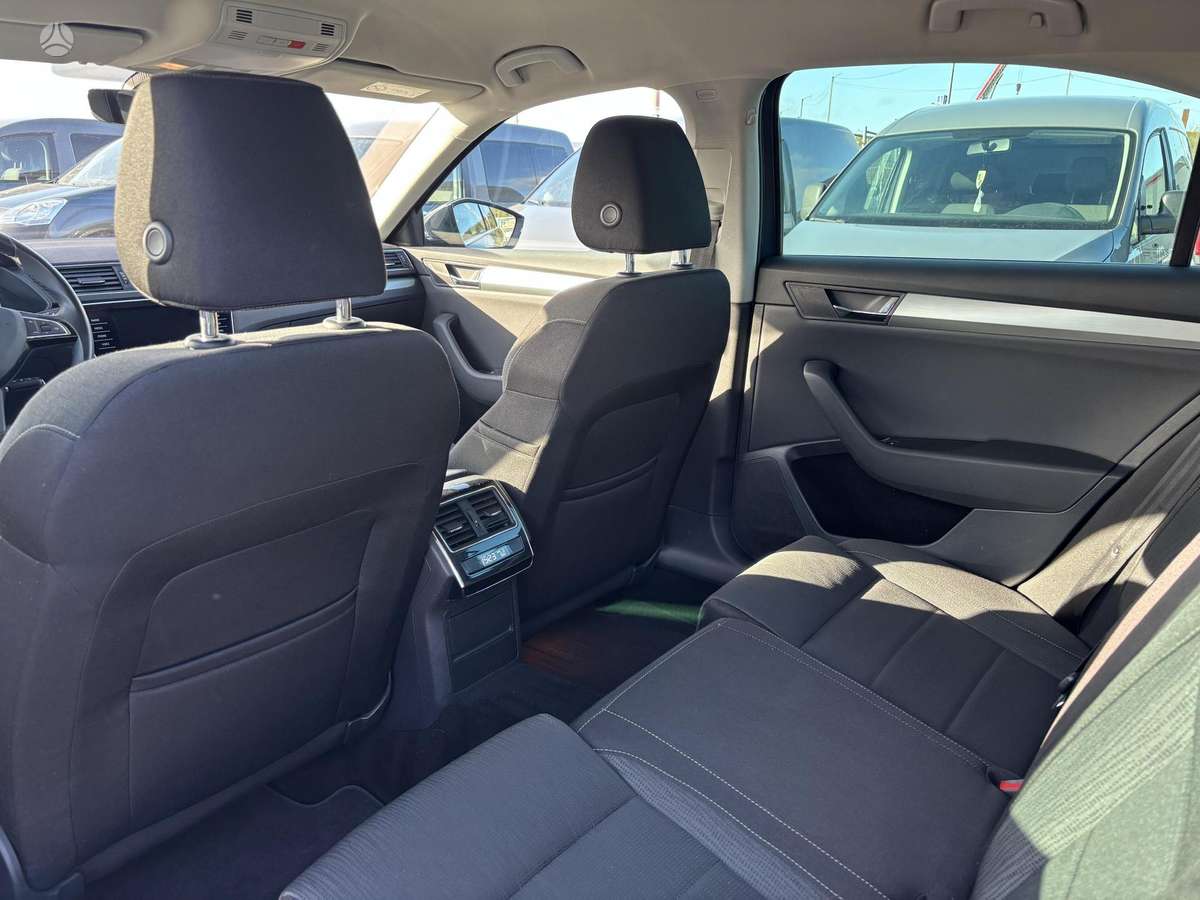 Skoda Superb, 2.0 l., Хэтчбек