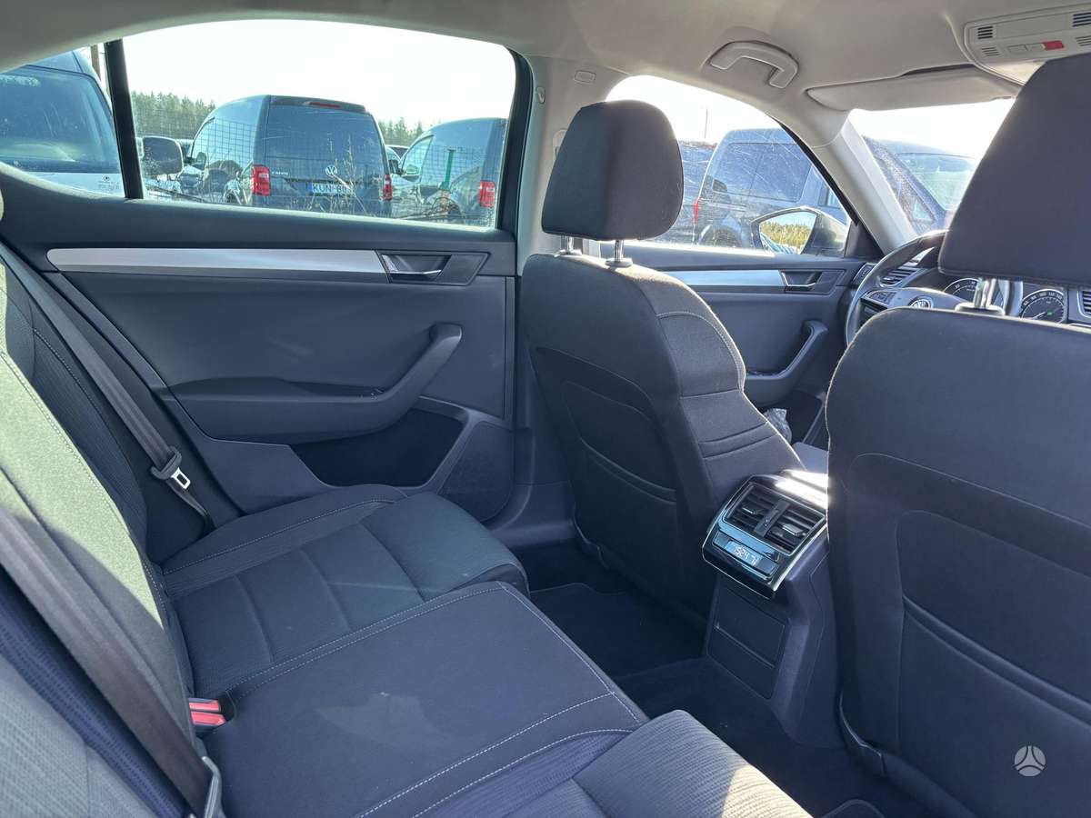 Skoda Superb, 2.0 l., Хэтчбек