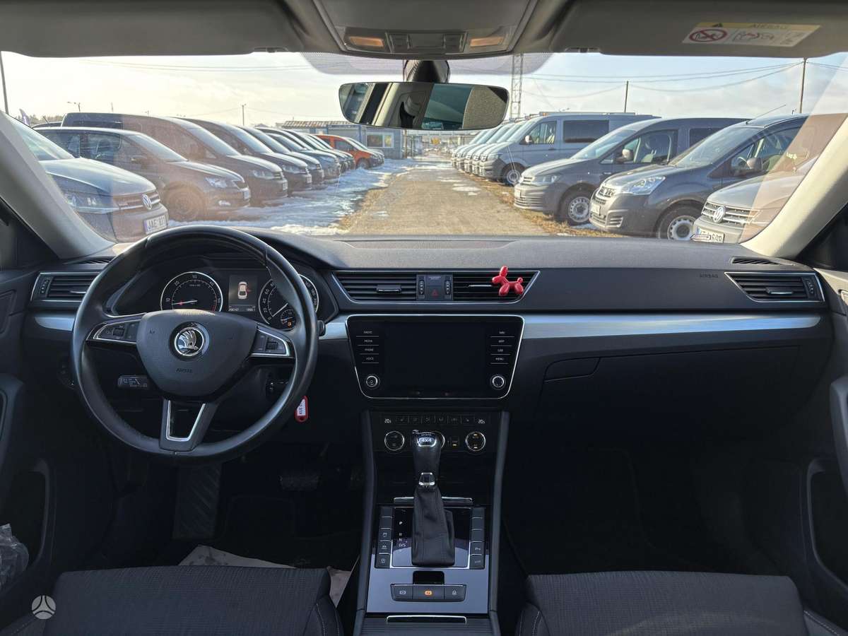 Skoda Superb, 2.0 l., Хэтчбек