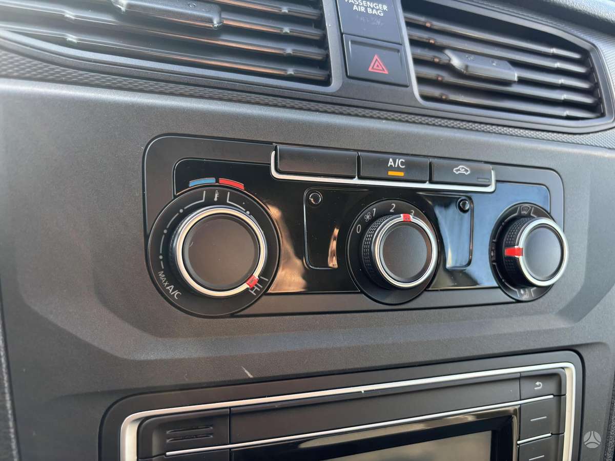 Volkswagen Caddy - 9
