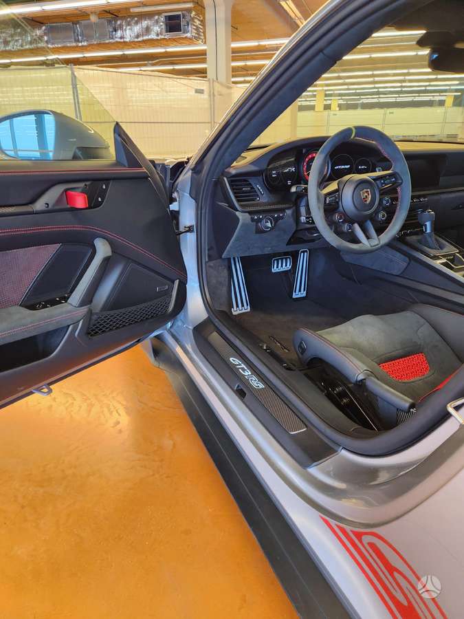 Porsche 911 - 8