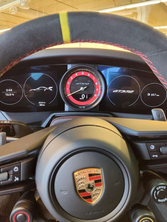 Porsche 911 - 9