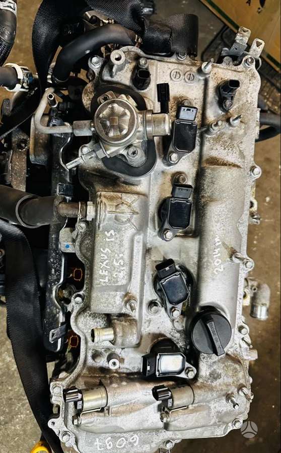 Lexus IS klasė variklis