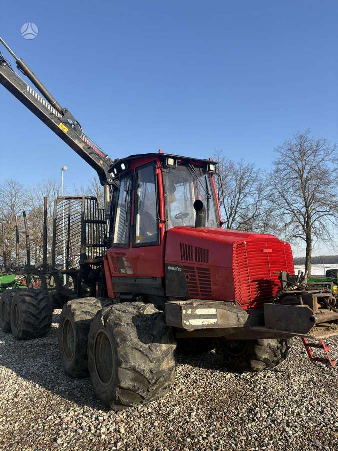 Komatsu 845, forwarders