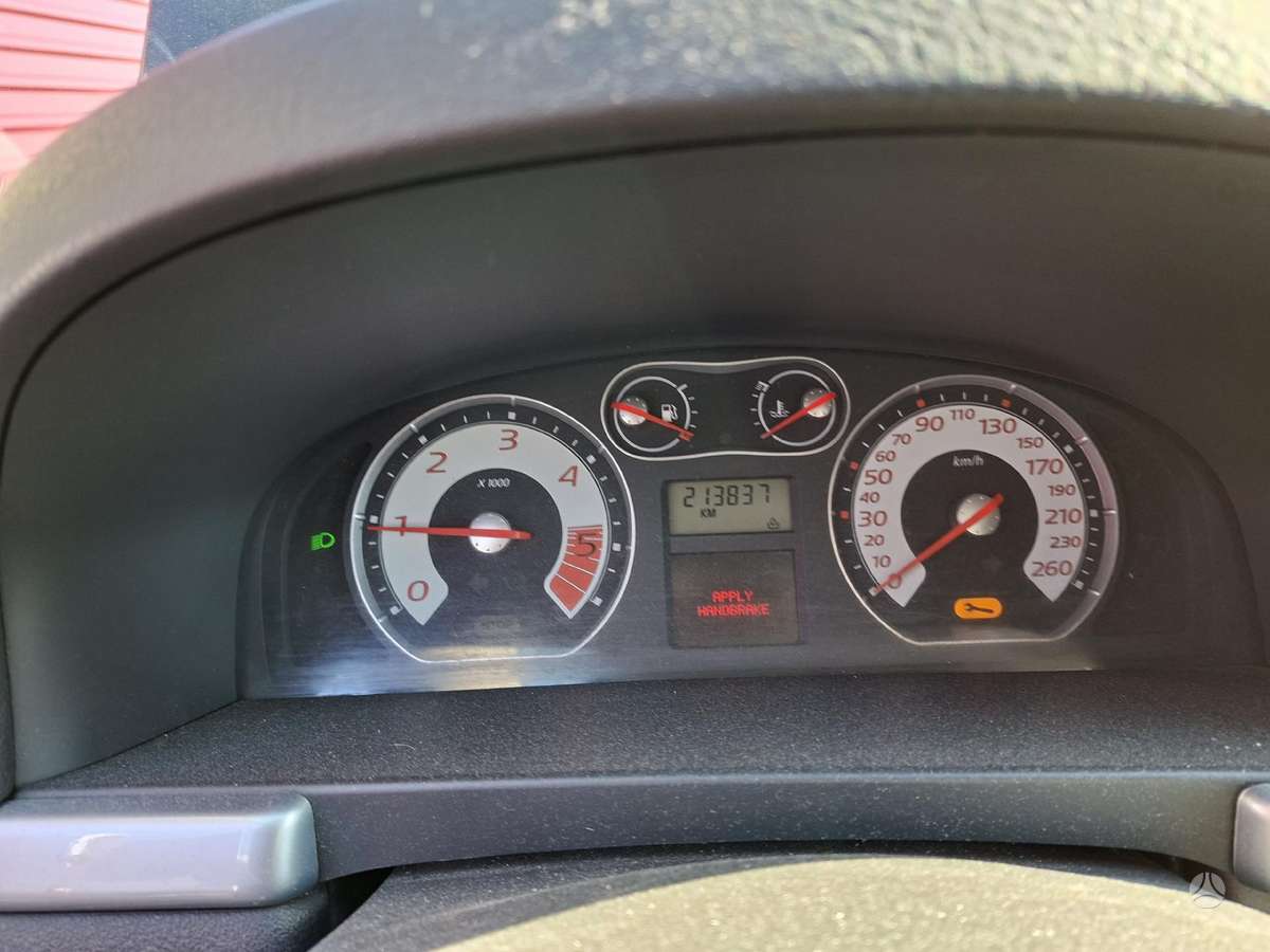 Renault Laguna dalimis