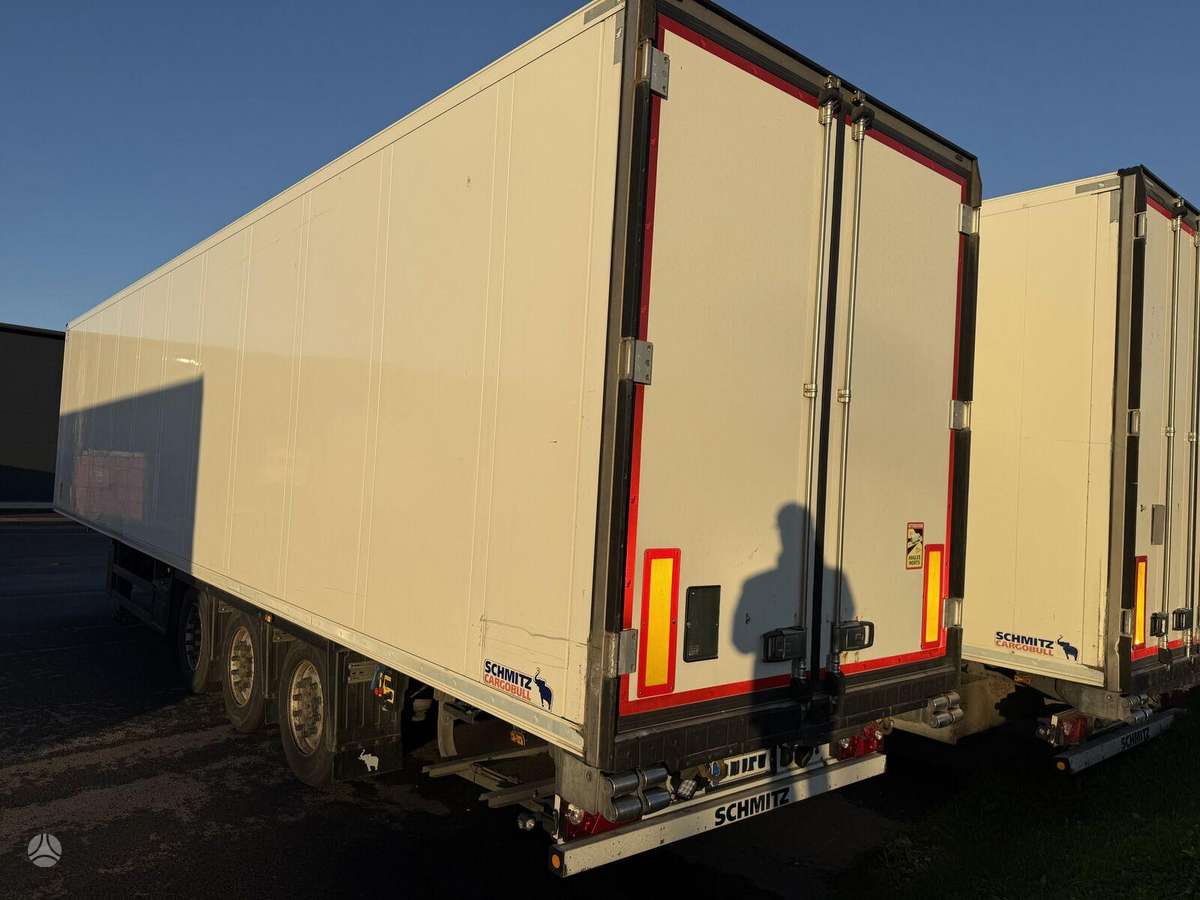 Schmitz SKO24, refrigerated