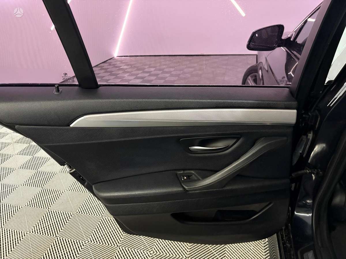 BMW 520, 2.0 l., Универсал