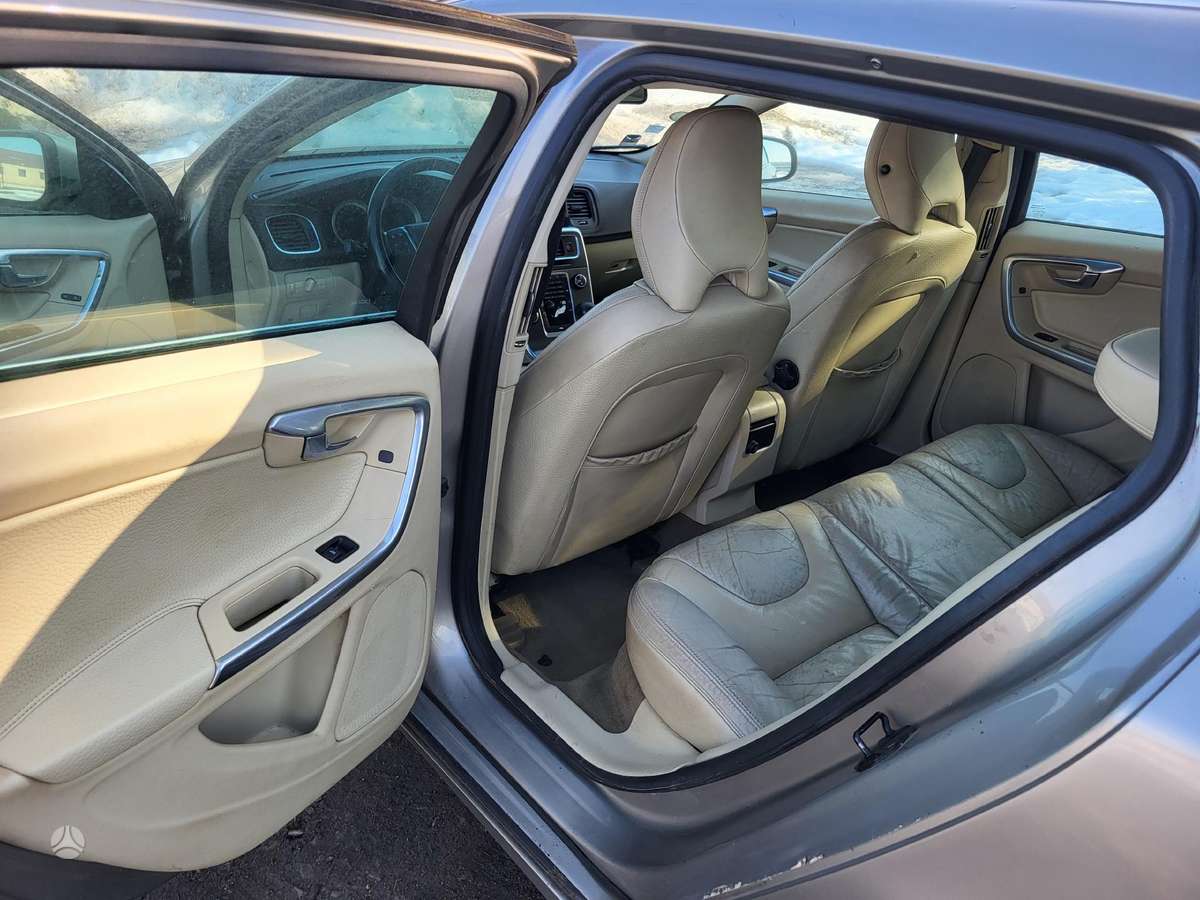 Volvo V60, 2.0 l., Универсал