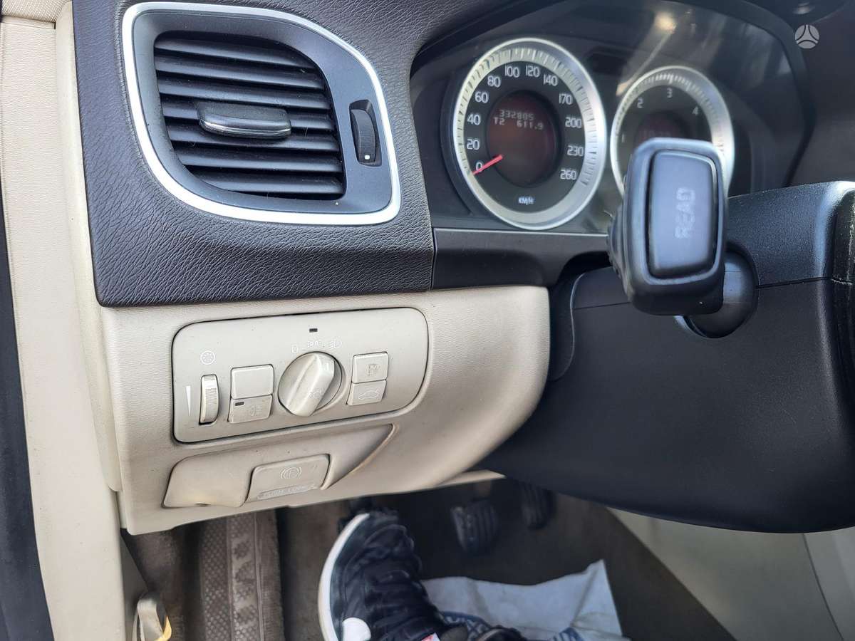 Volvo V60, 2.0 l., Универсал