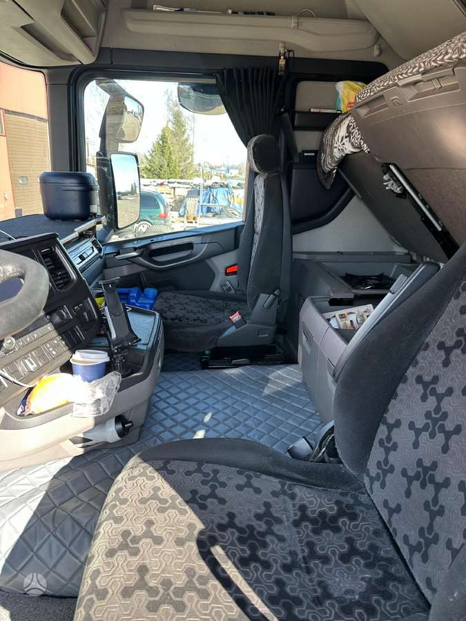 Scania R410, 2 спальных места