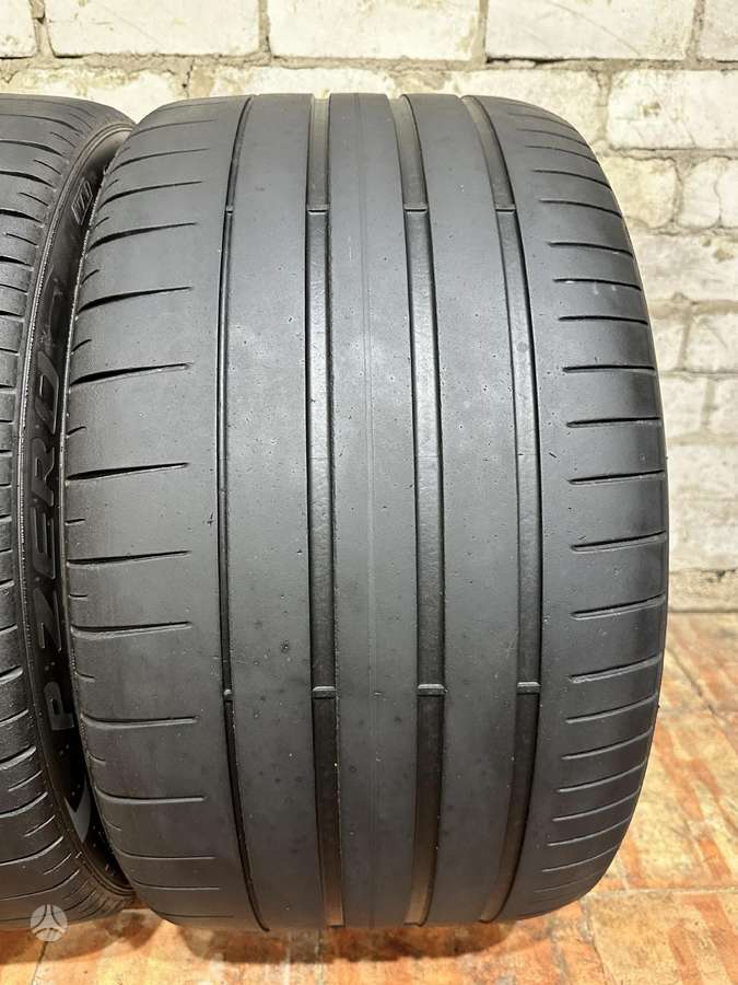Pirelli P Zero PZ4, summer 305/30 R21