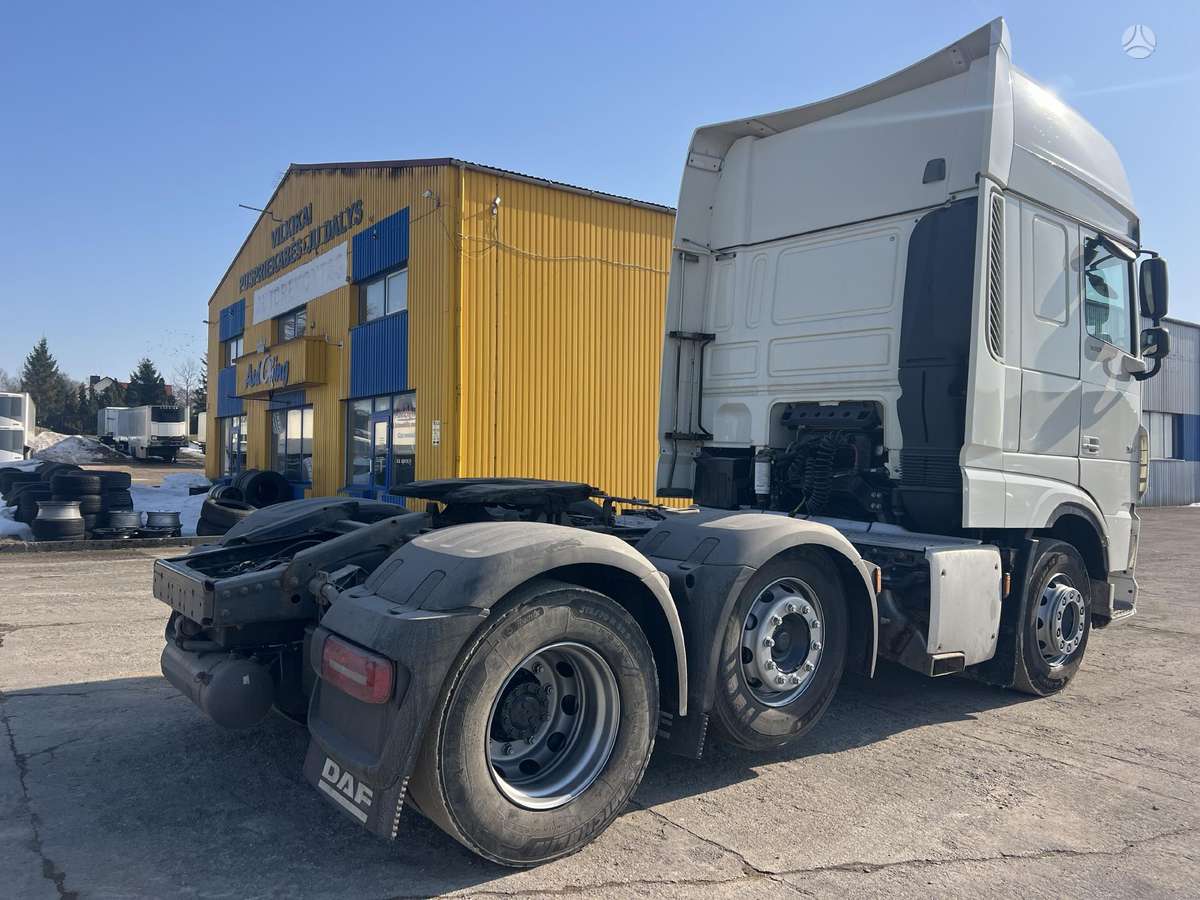 DAF XF 106-530, double sleeper