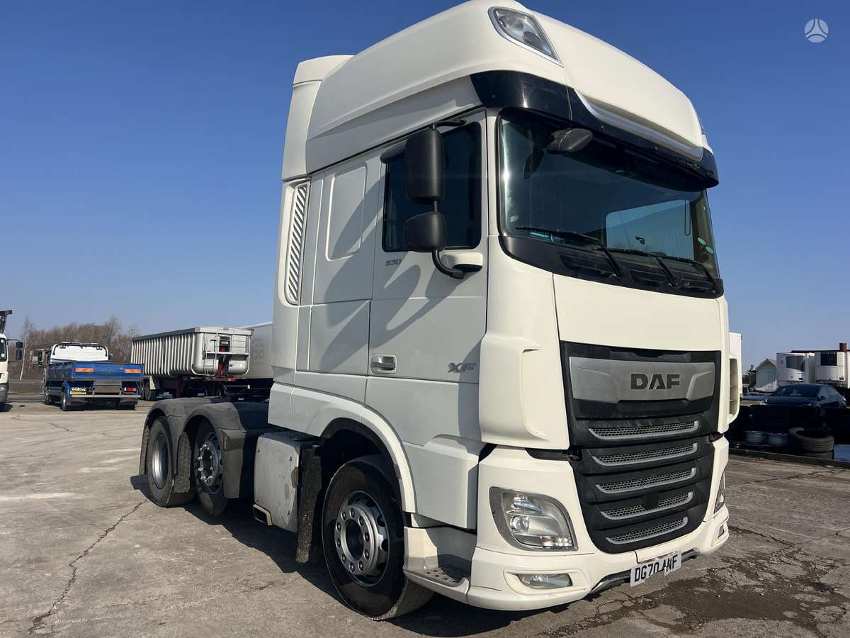 DAF XF 106-530, double sleeper