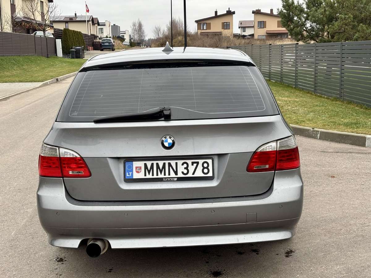 BMW 520, 2.0 l., universalas