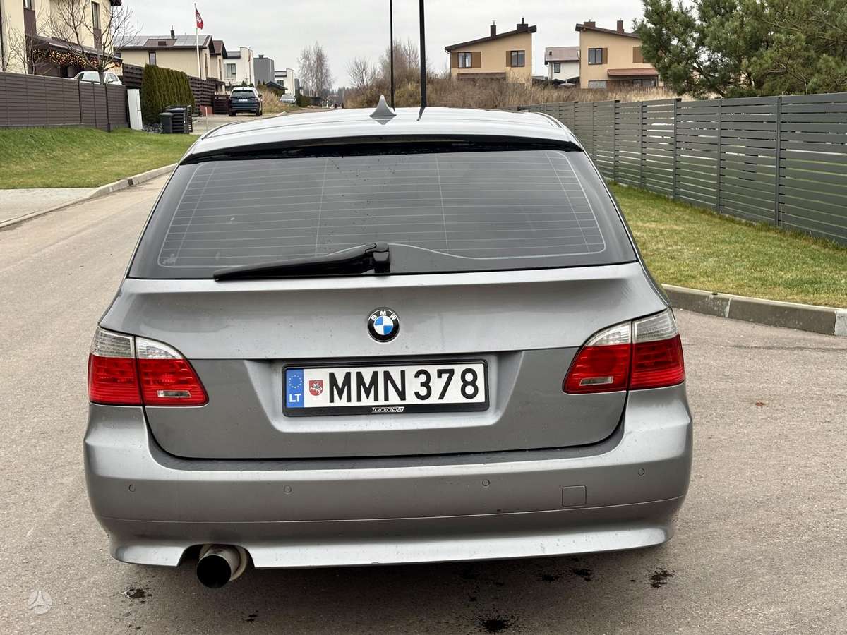 BMW 520, 2.0 l., wagon